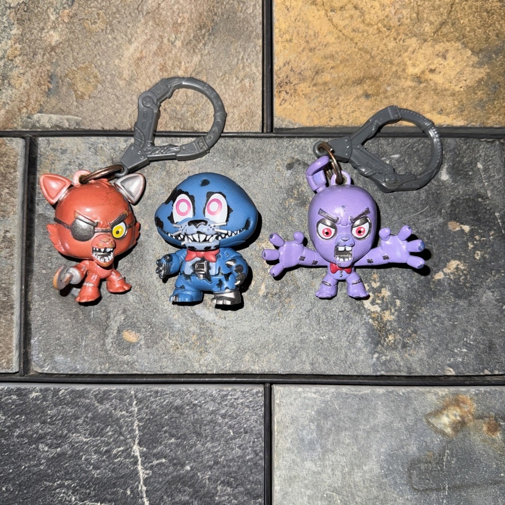 Five Nights At Freddy's  Backpack Hangers Lot of‎ 3